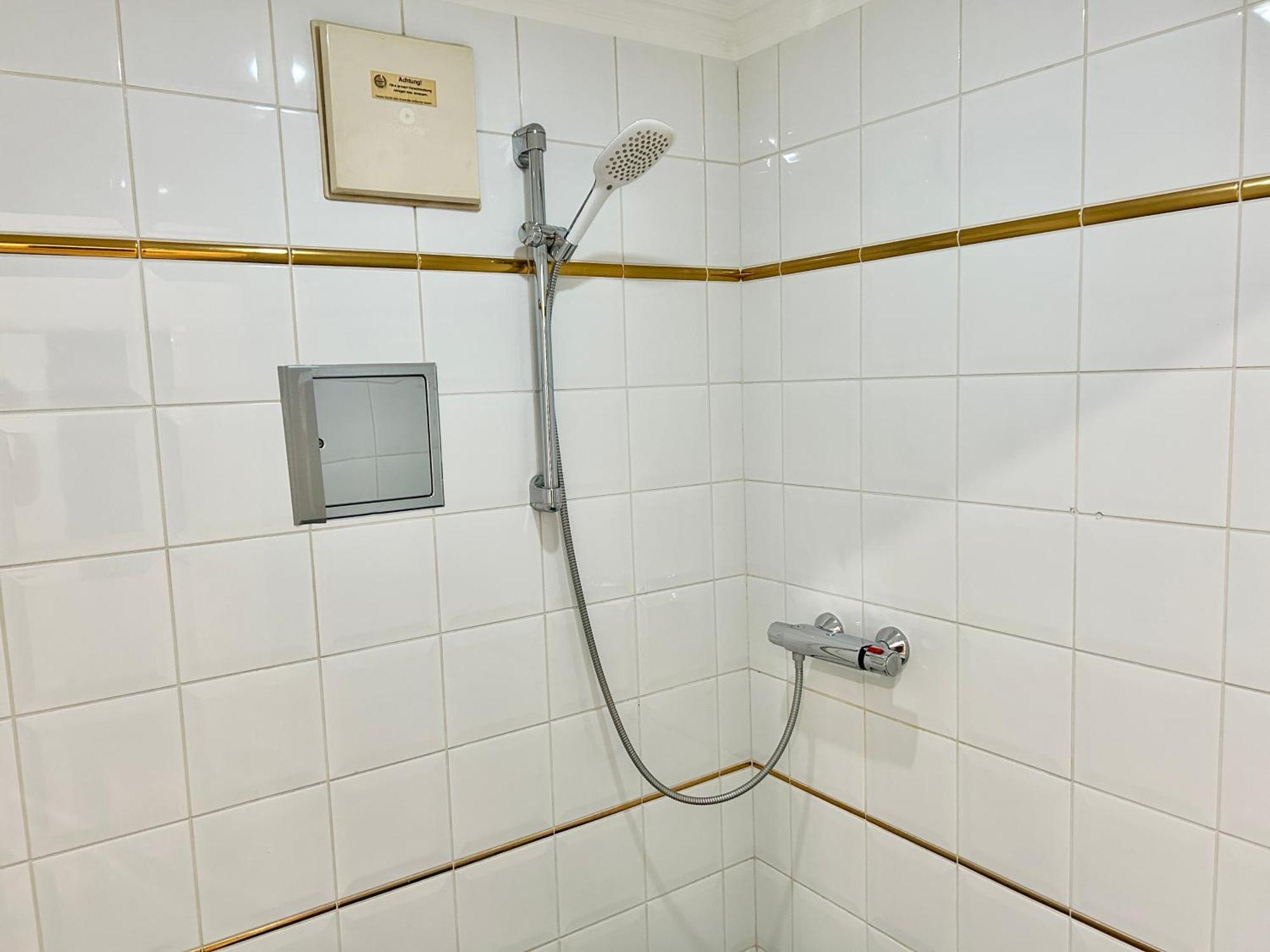 Stylish Schonbrunn With Free Parking Apartament *